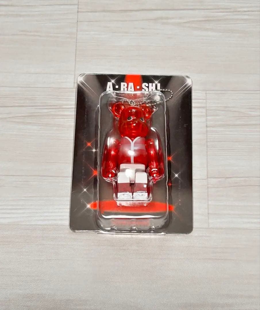 嵐を旅する展覧会 ダイキャストカーバス 座る嵐 ベアブリック