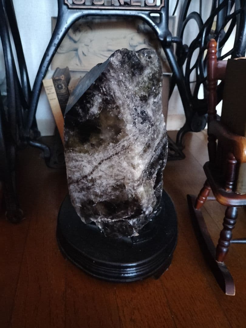 特大12.7kg　モリオン黒水晶　原石　天然　31cm石