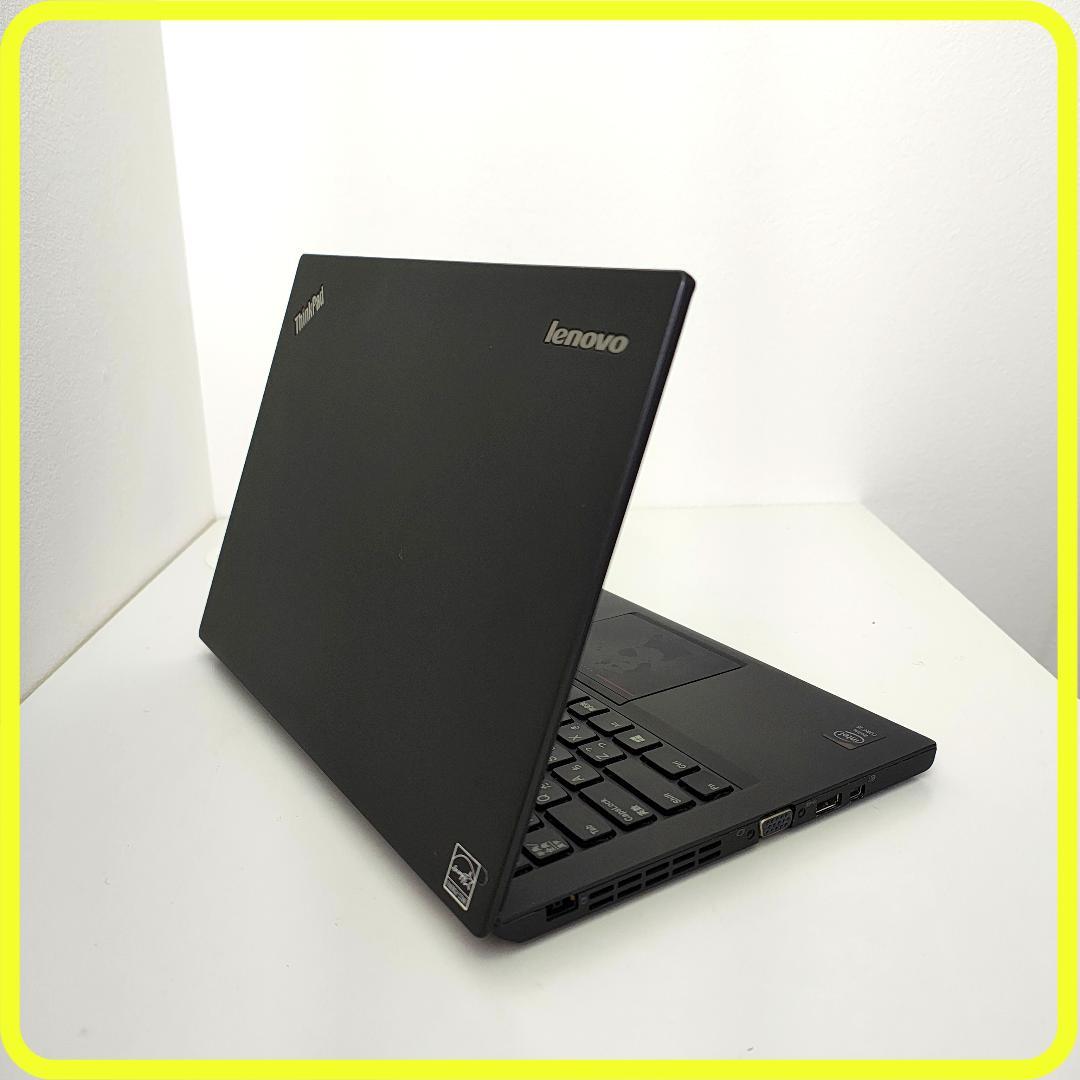 windows11ノートパソコン⭐️薄型軽量　SSD　office　815