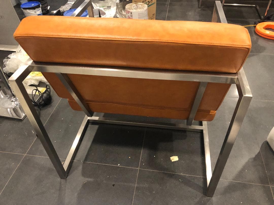 ヘアラインステンレススチール本革レザー