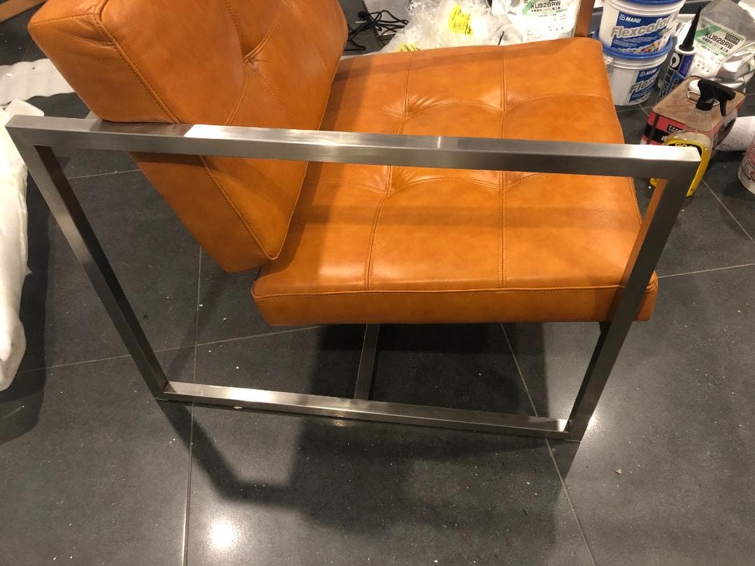 ヘアラインステンレススチール本革レザー