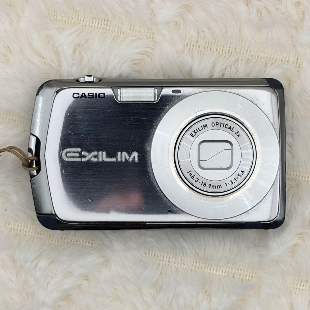 CASIO EXILIM EX-Z1 シルバー