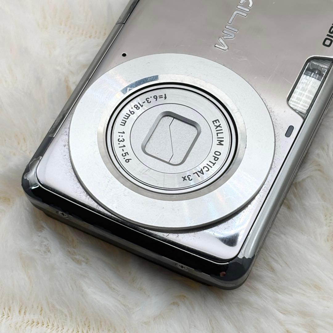 CASIO EXILIM EX-Z1 シルバー