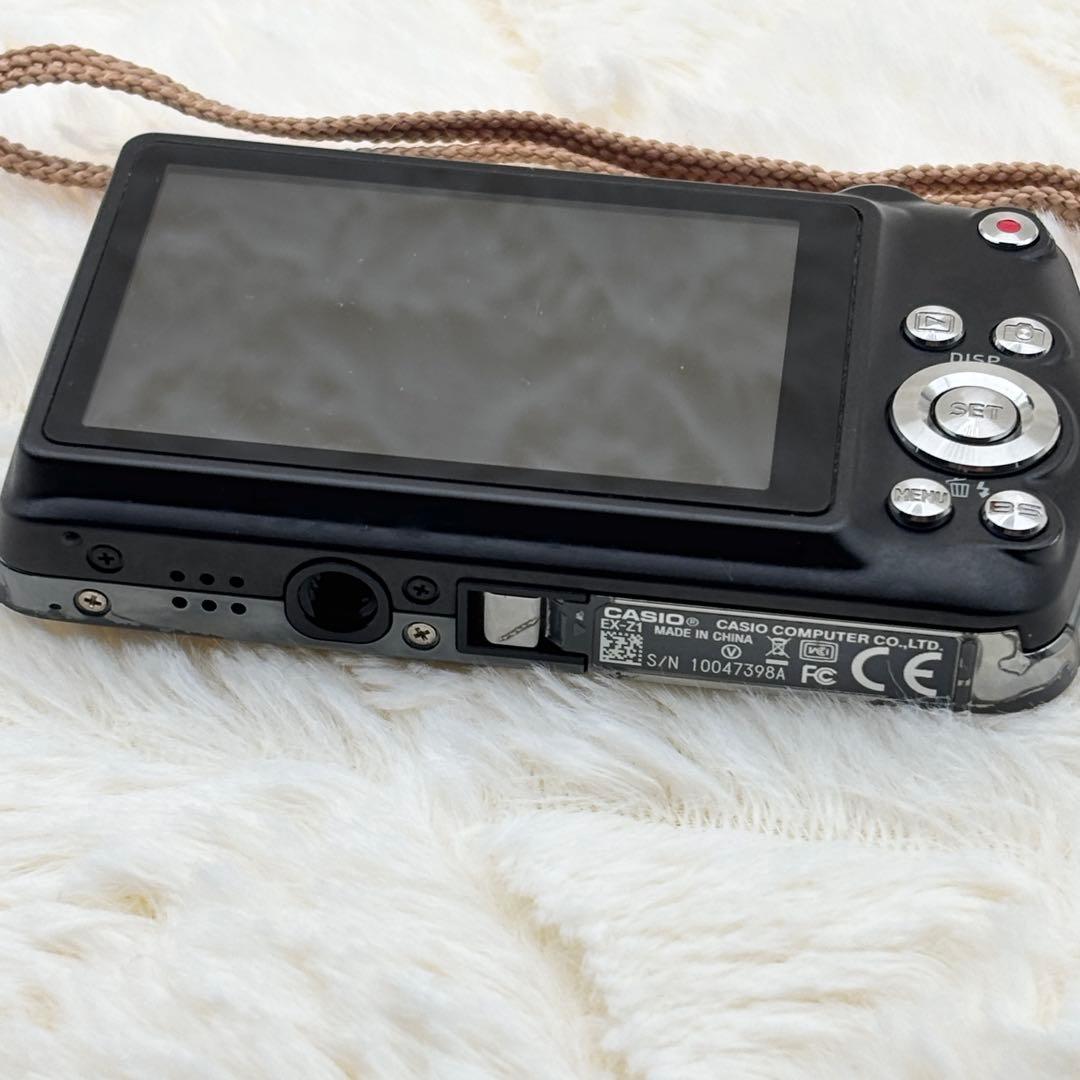 CASIO EXILIM EX-Z1 シルバー