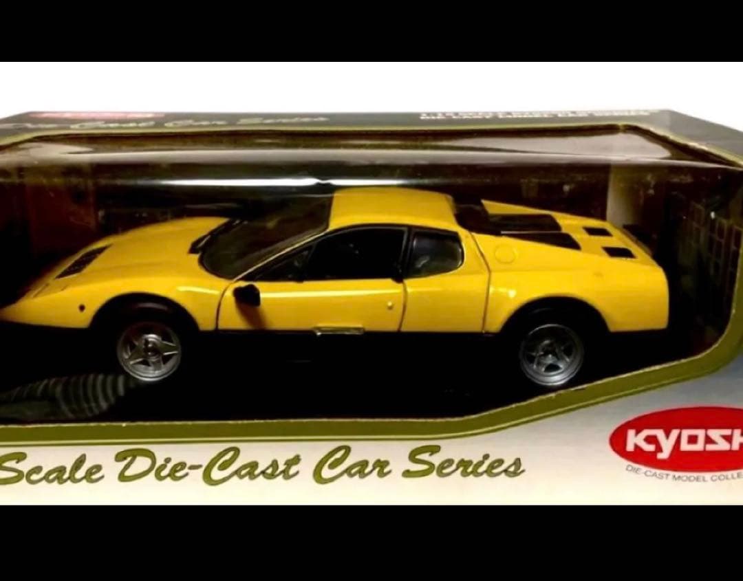 京商　1/18 ミニカー　フェラーリ512BB