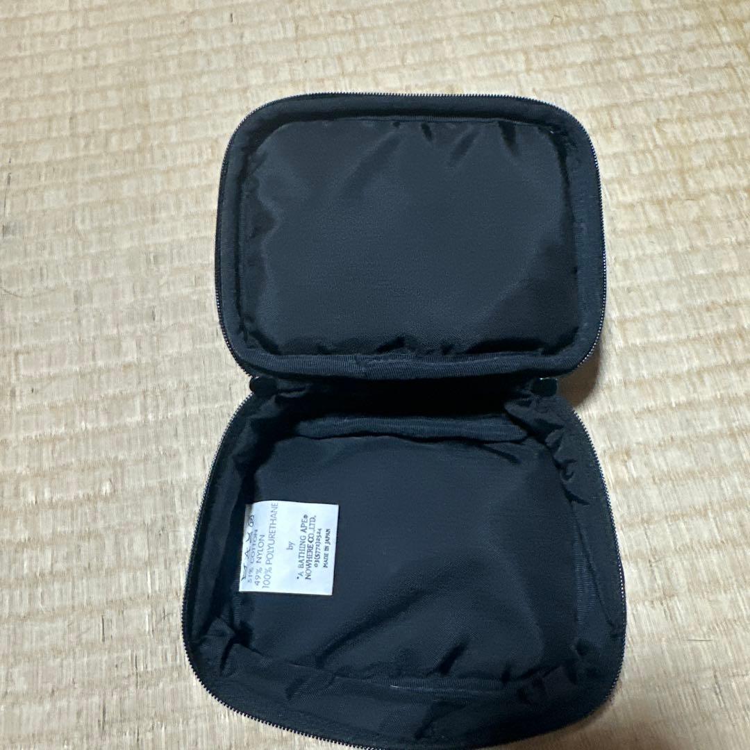 A BATHING APE ブラックジップポーチ