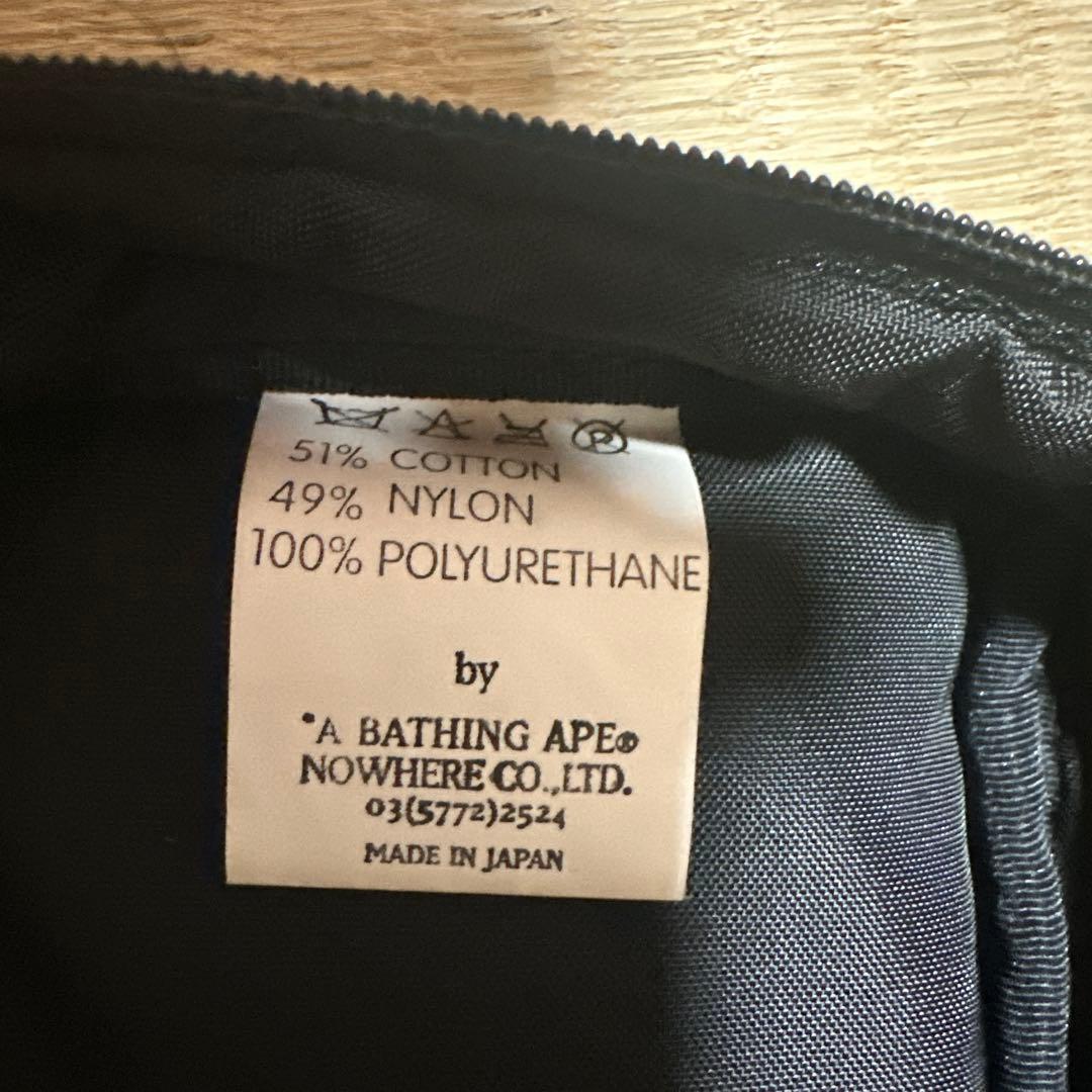 A BATHING APE ブラックジップポーチ