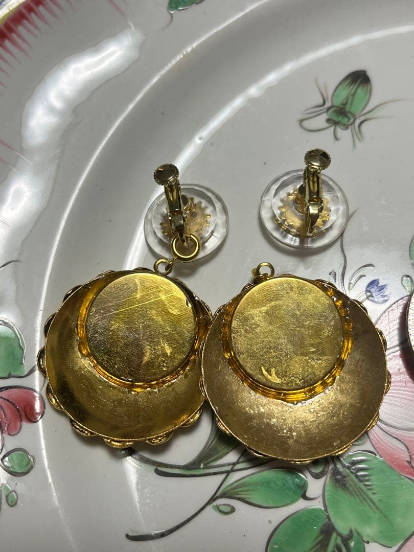 フランスヴィンテージ ボタン 金色の装飾的 2WAYイヤリング