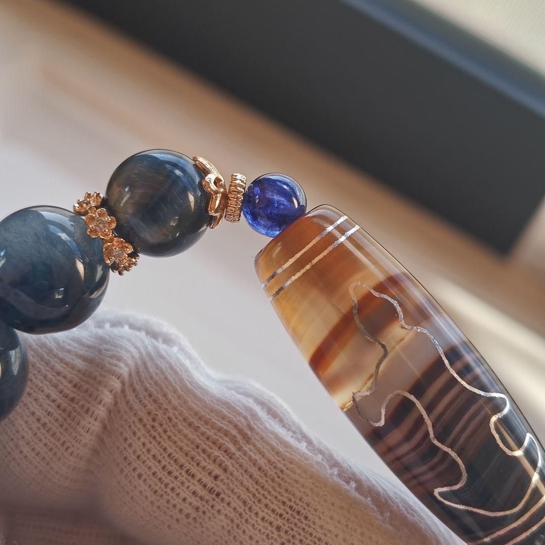 銀線双観音天珠　ブルーラビットヘアアンフィボール　サファイア