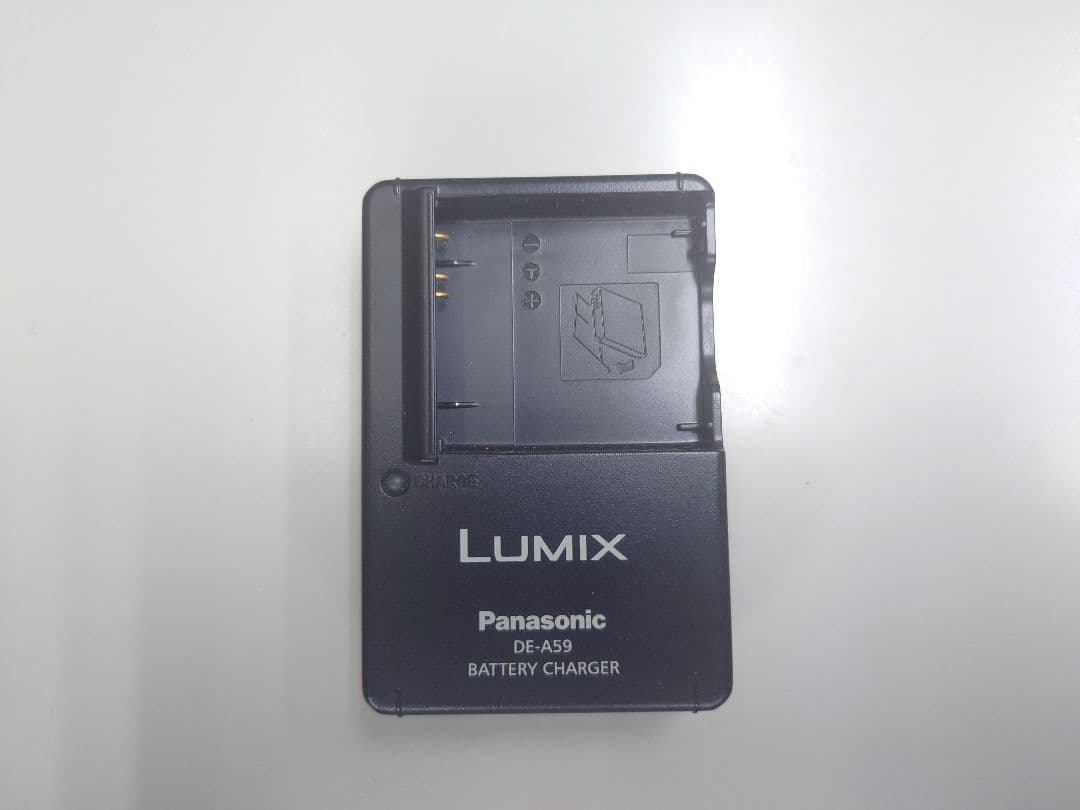 Panasonic LUMIX FX66 シルバー