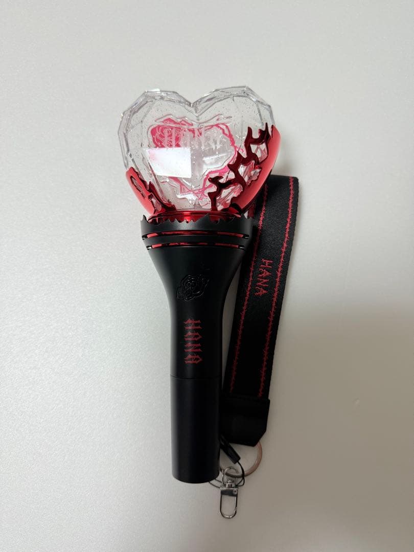 HANA OFFICIAL LIGHT STICK + ペンライトストラップ