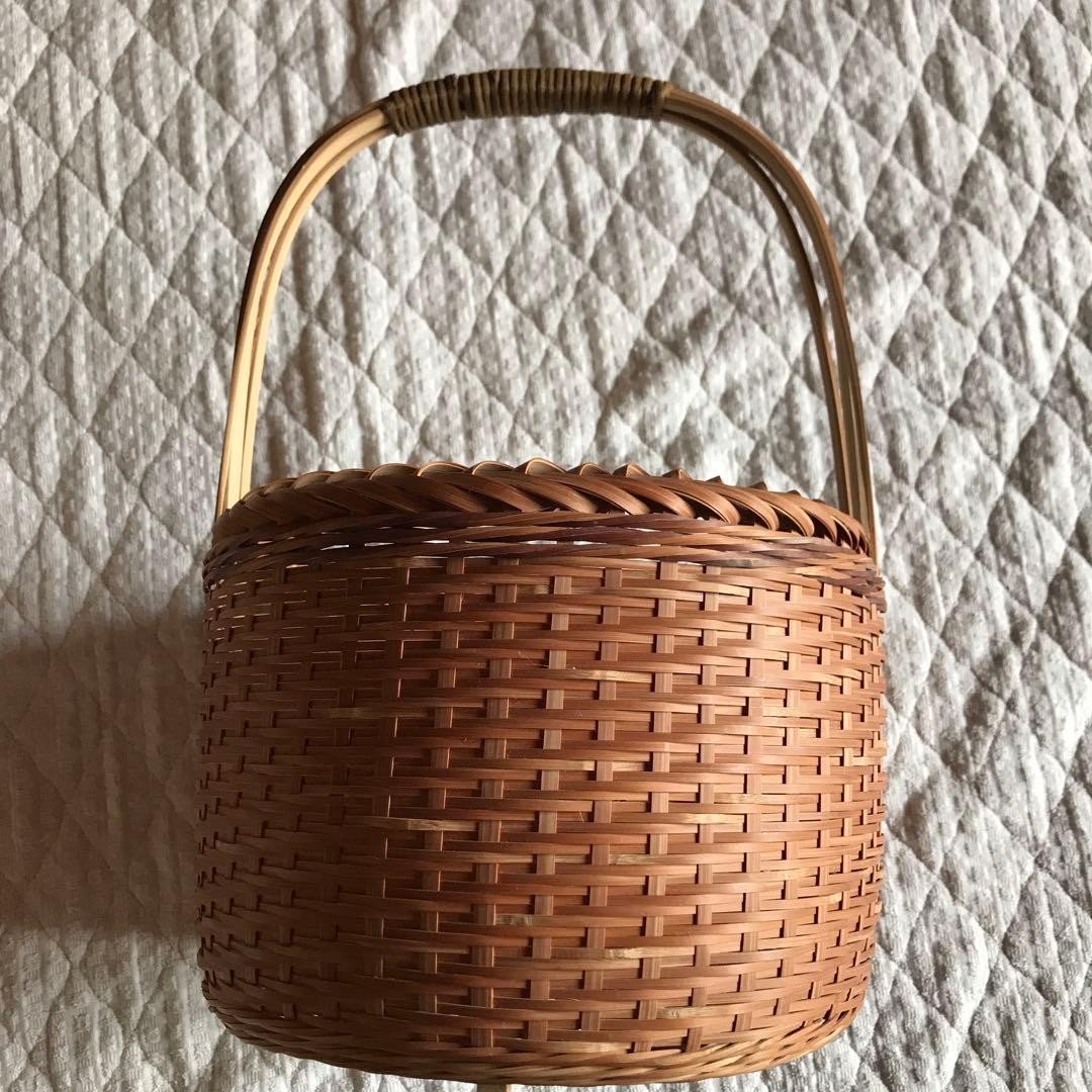 竹籠　足つき