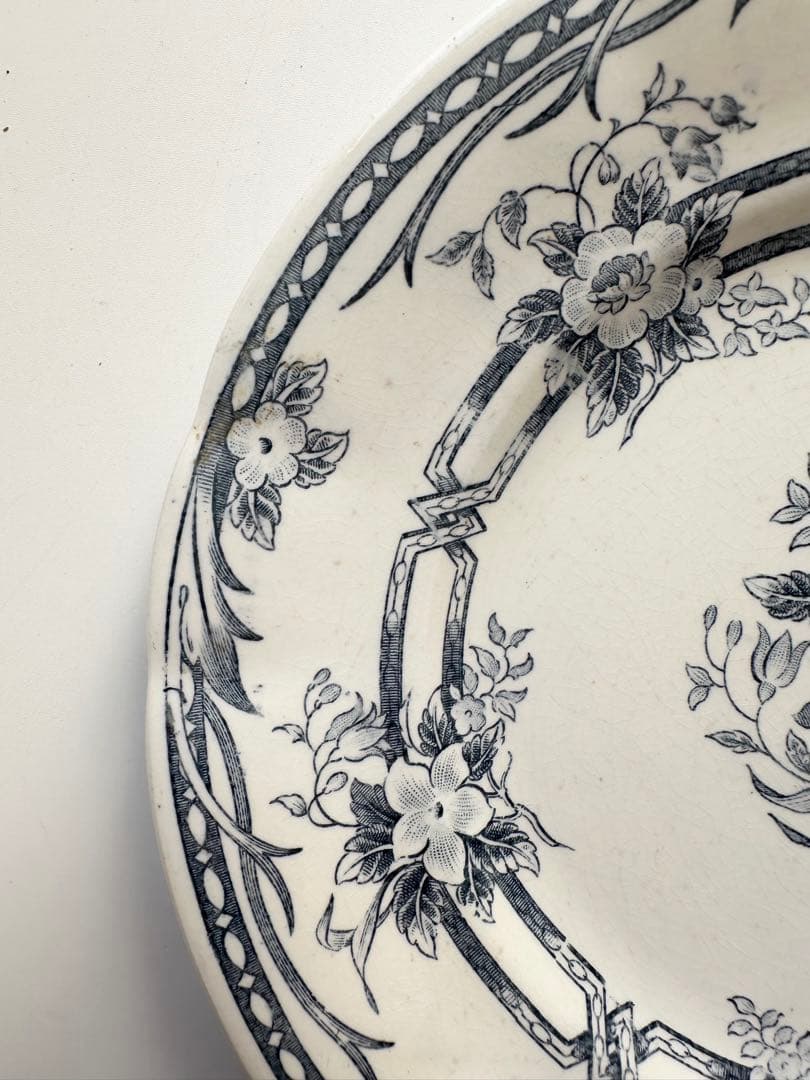 サルグミンヌ　sarreguemines フランス　アンティークプレート　皿