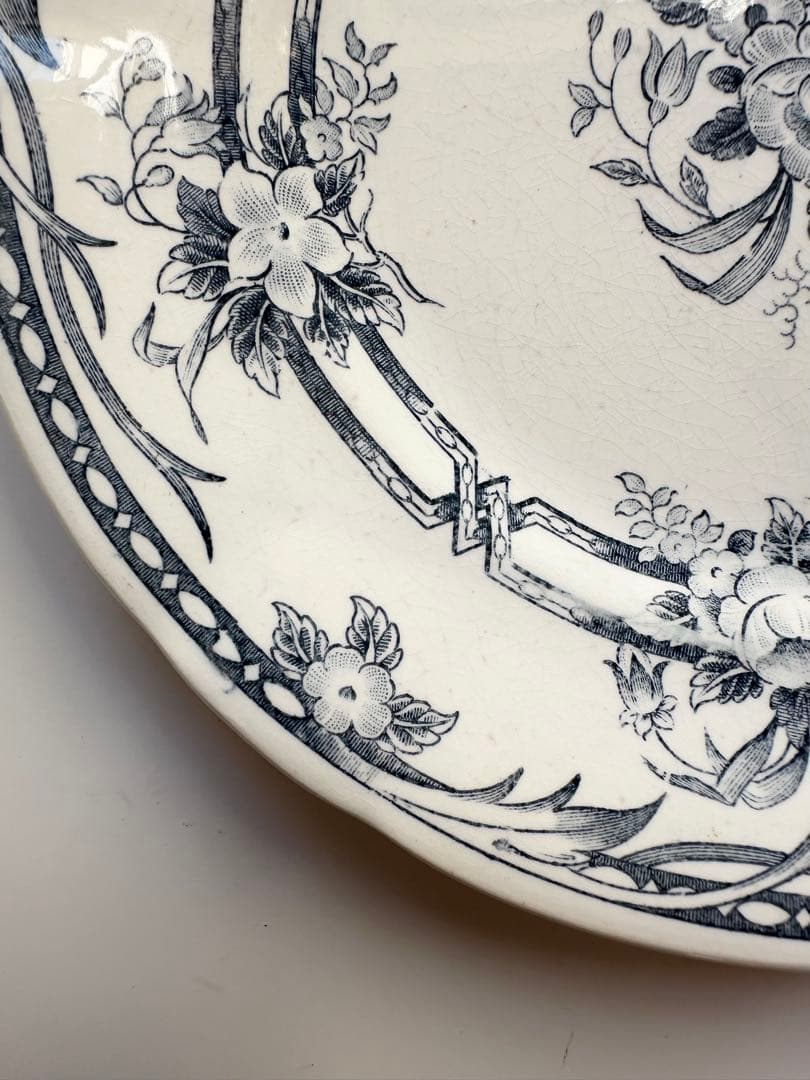 サルグミンヌ　sarreguemines フランス　アンティークプレート　皿