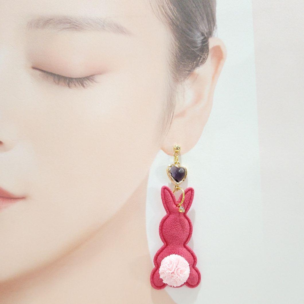 大粒ハート クリスタルガラス パープル立体尻尾 ピンク 布製うさぎ 大ぶりピアス