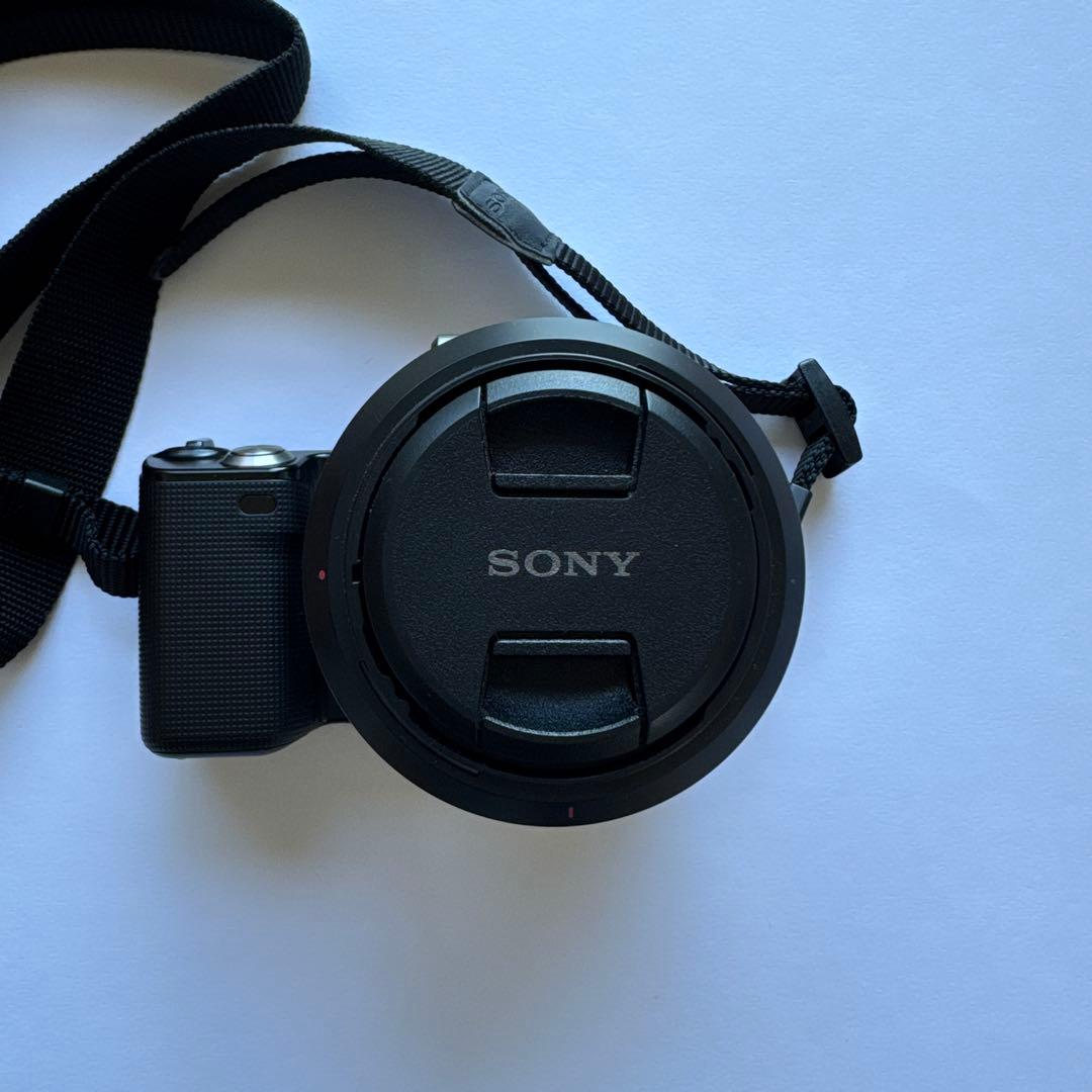 ミラーレス一眼カメラ　ソニーNEX-5　シルバー