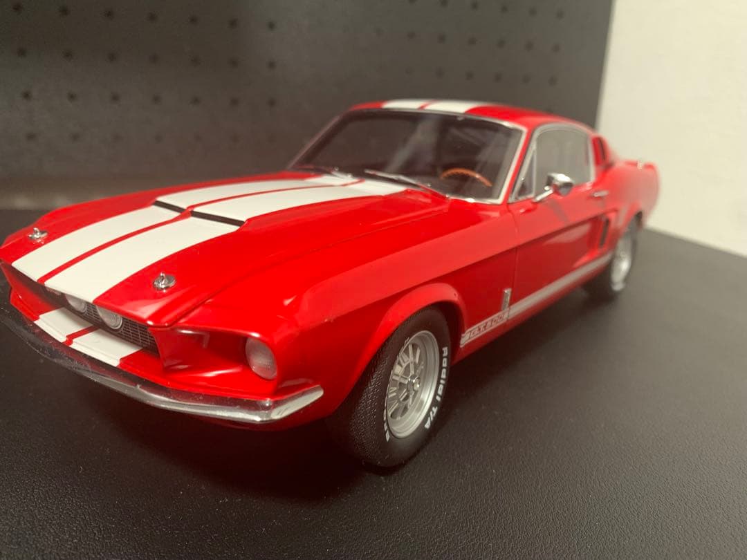 シェルビーAUTOart 1967 Shelby GT500 1/18