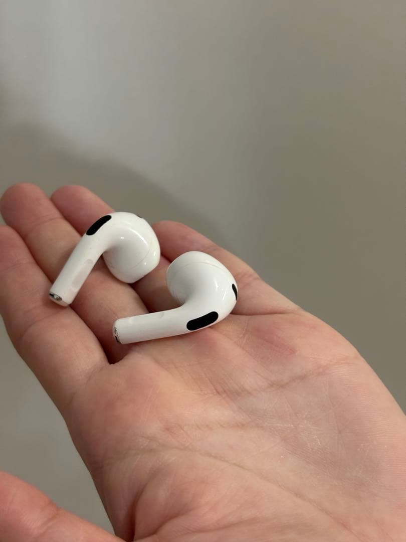 AirPods 第3世代　ワイヤレスイヤホン 本体