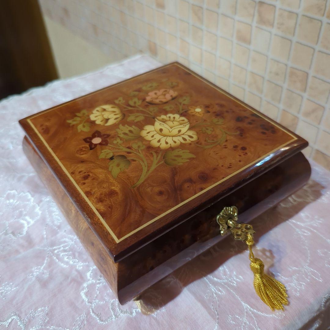 ITALY伝統工芸・象嵌花柄インレイ木製アクセサリーケース