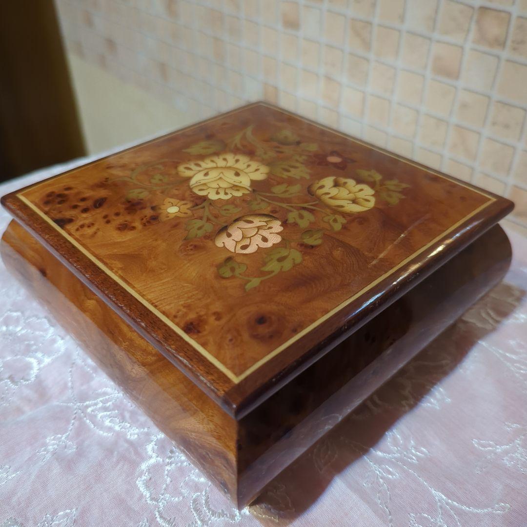 ITALY伝統工芸・象嵌花柄インレイ木製アクセサリーケース