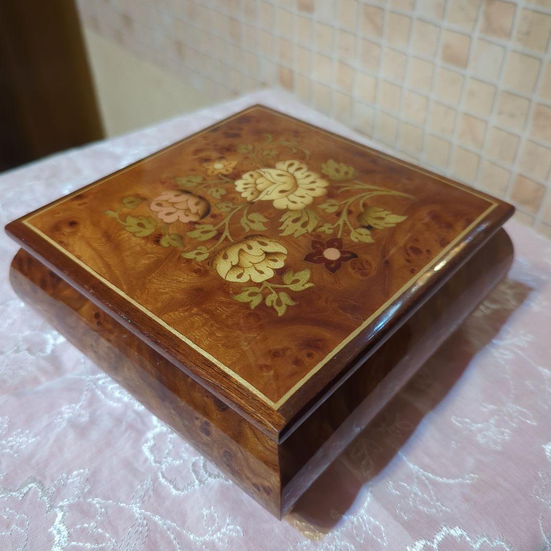 ITALY伝統工芸・象嵌花柄インレイ木製アクセサリーケース