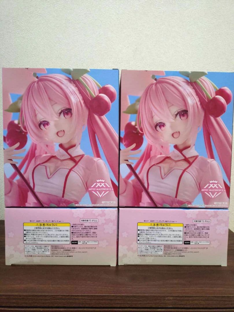 桜ミク AMP+フィギュア 桜ドレスver.　4個