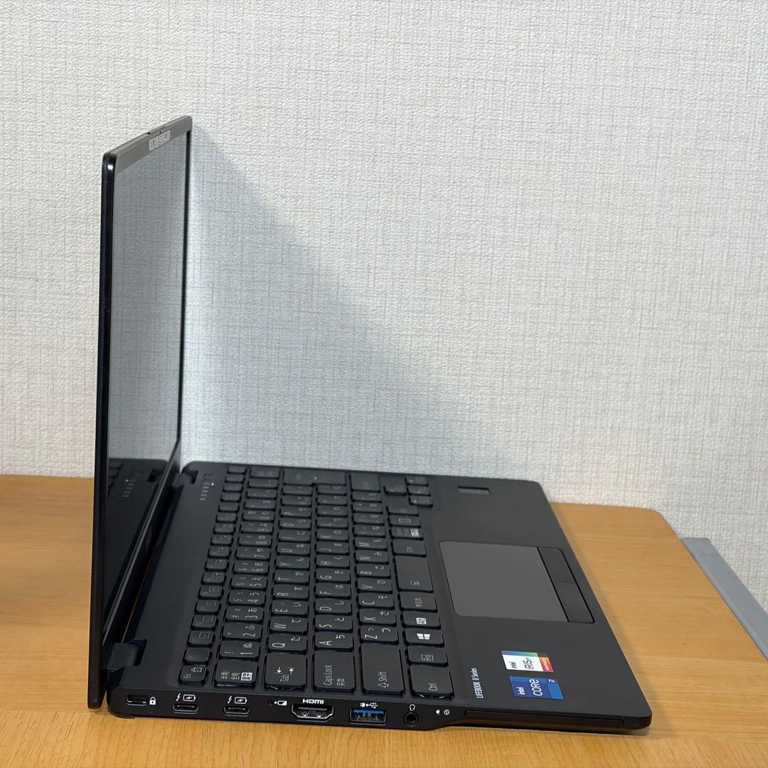 Fujitsu Lifebook U9311/F i7第11世代／オフィス付き