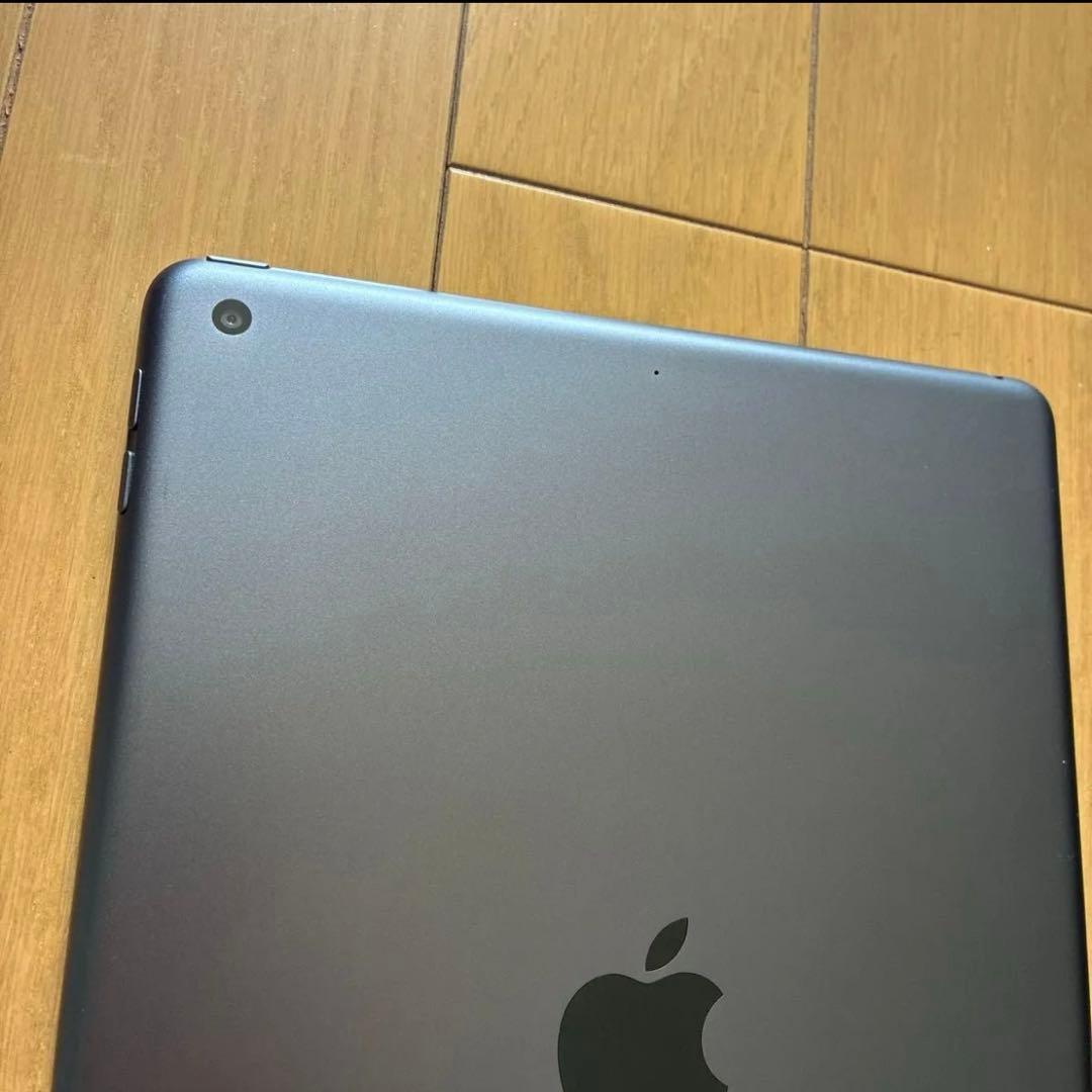 iPad 第7世代 WiFiモデル 32GB スペースグレー