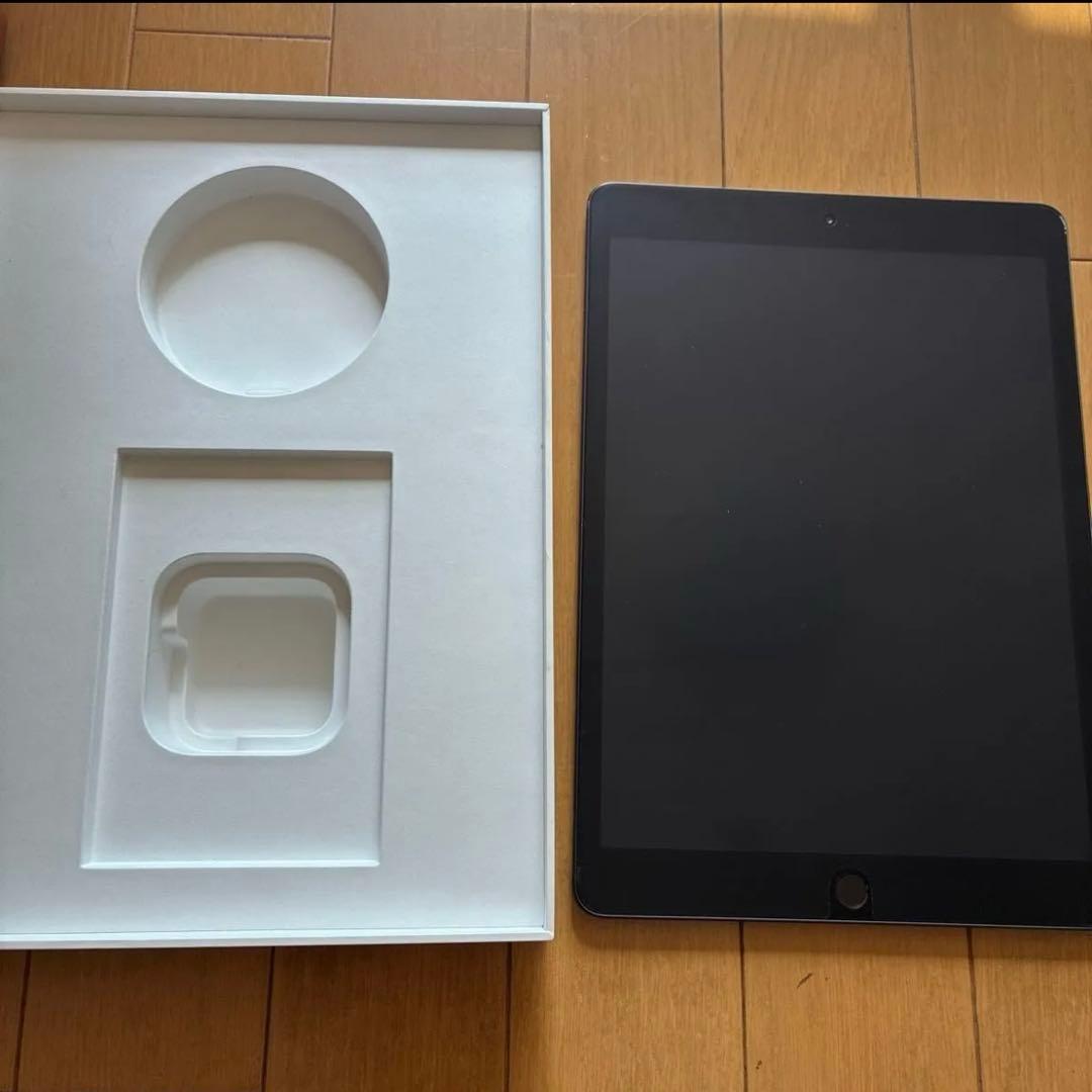 iPad 第7世代 WiFiモデル 32GB スペースグレー