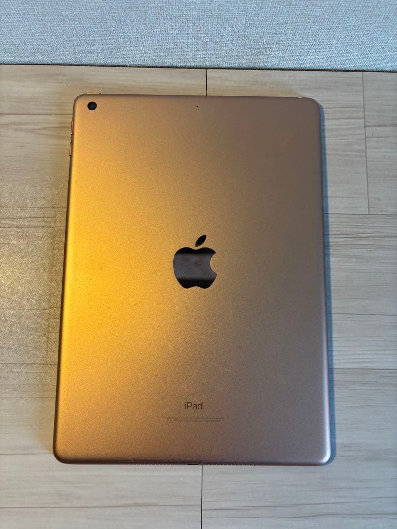 iPad (第6世代) Wi-Fiモデル　128GB ゴールド