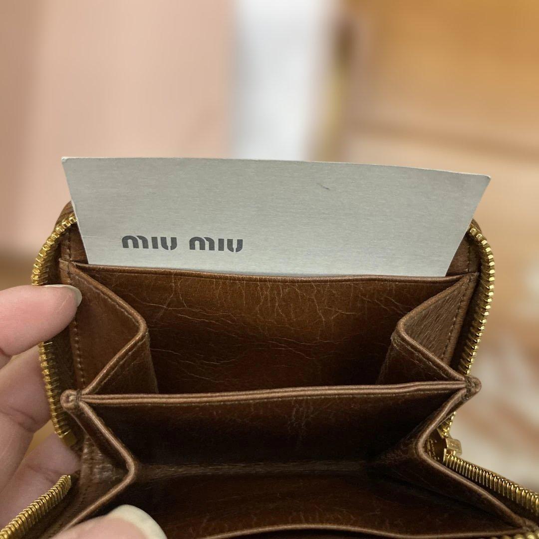 miu miu マトラッセ ケース ブラウン　値下げ