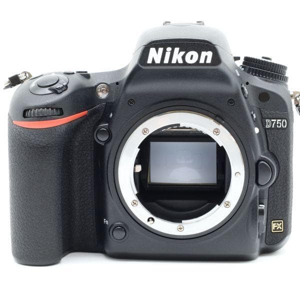 ショット数3652回!■ほぼ新品■ Nikon D750 ボディ