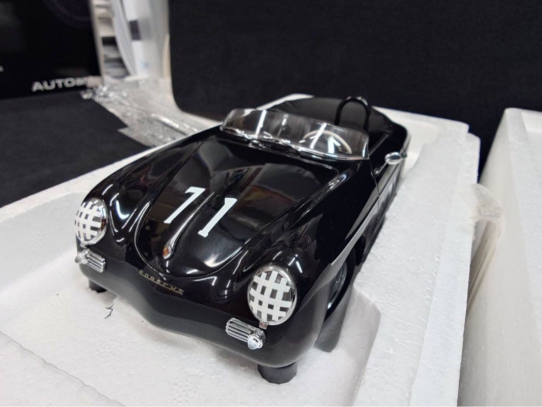 オートアート1/18ミニカー ポルシェ スピードスター　Black