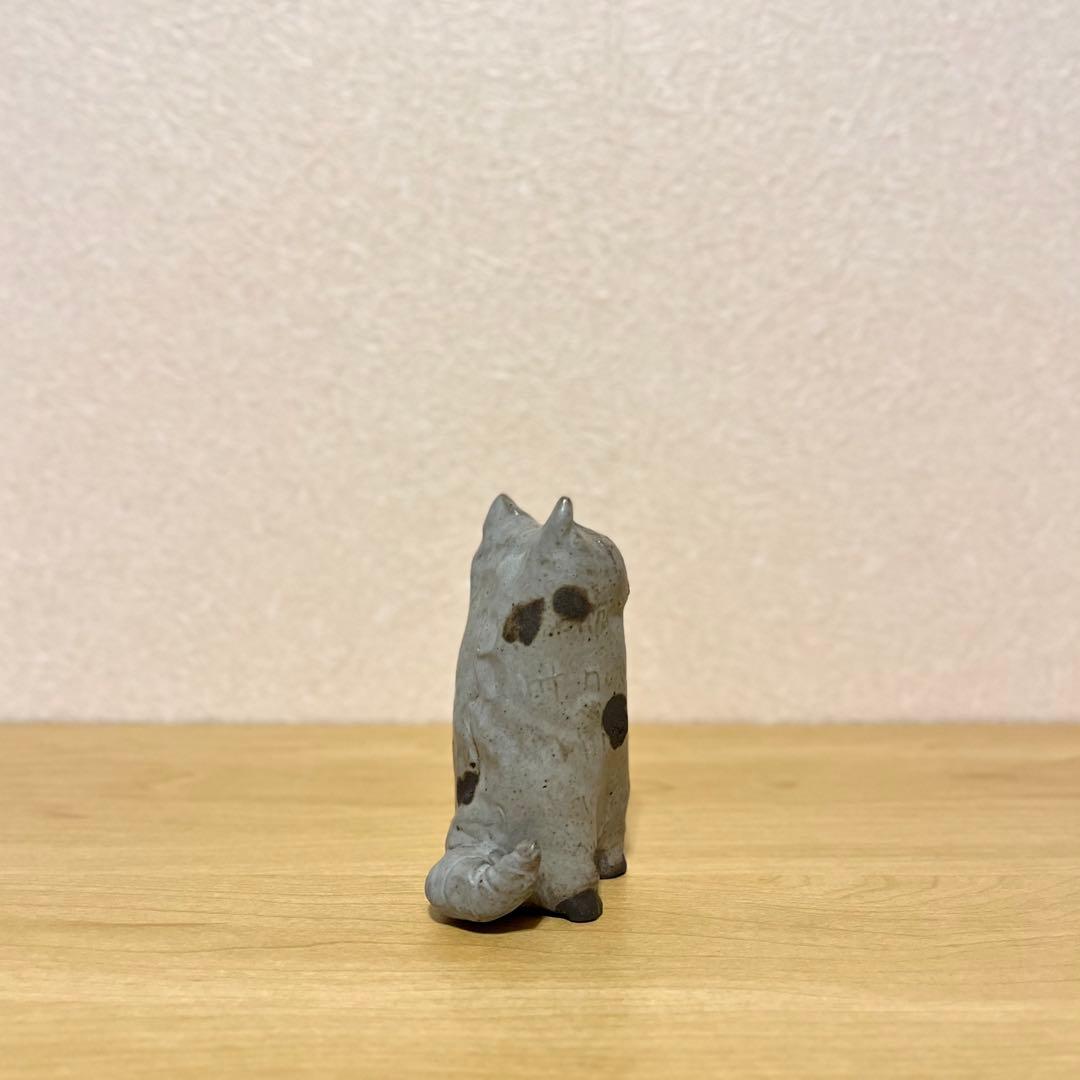 岡山富男　猫の置物