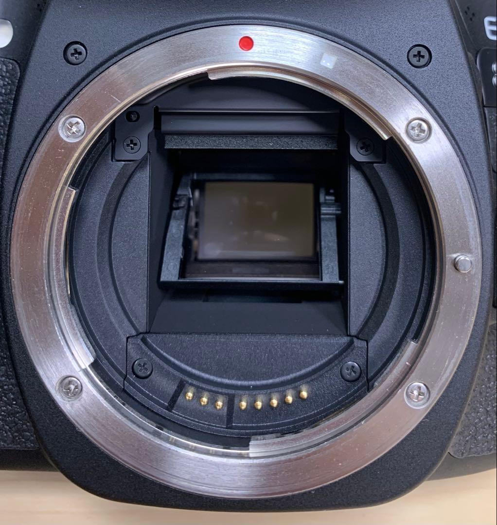 （中古品） EOS 80D EF-S18-135 IS USM レンズキット