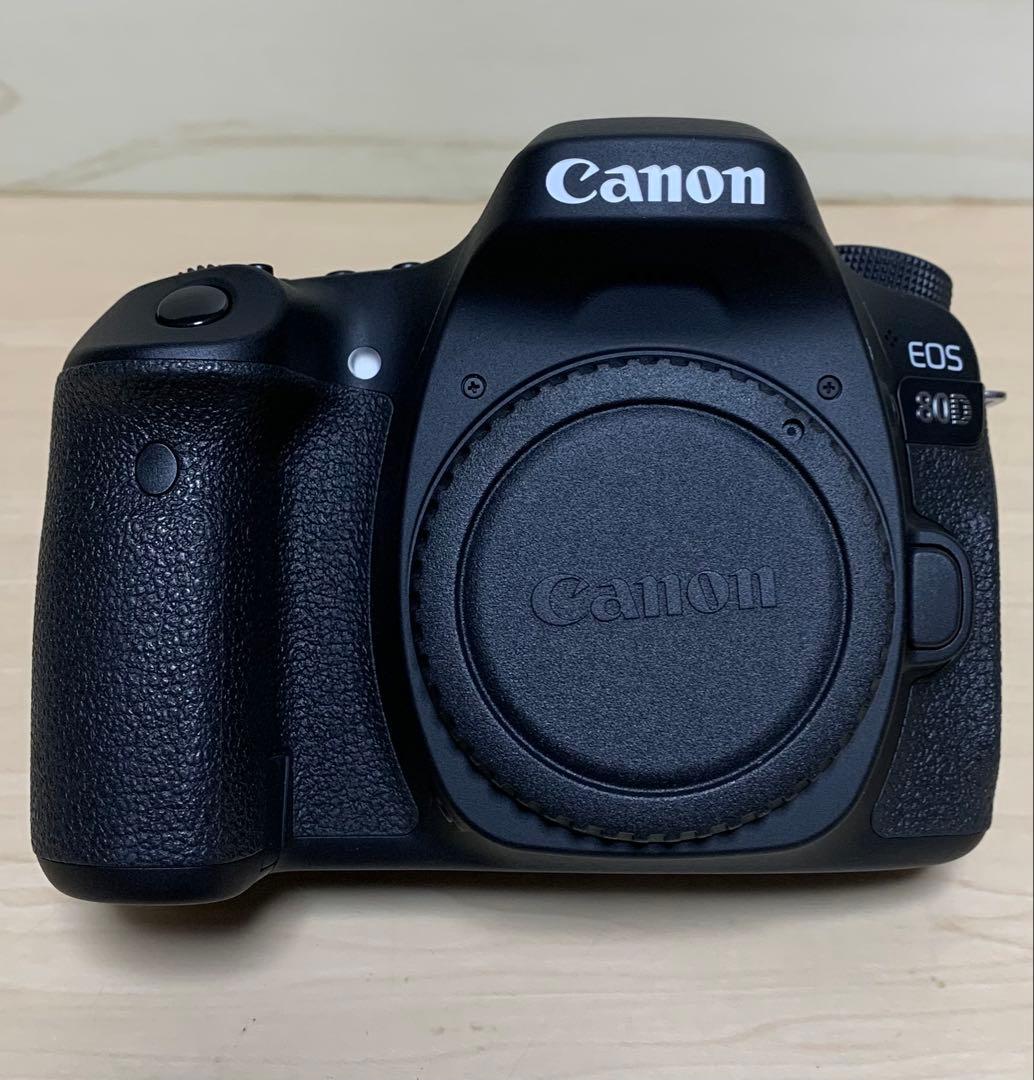 （中古品） EOS 80D EF-S18-135 IS USM レンズキット
