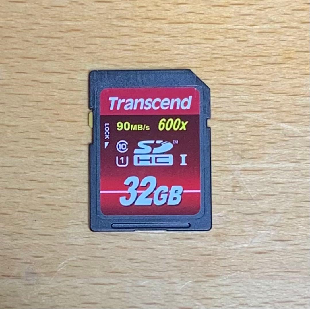 （中古品） EOS 80D EF-S18-135 IS USM レンズキット