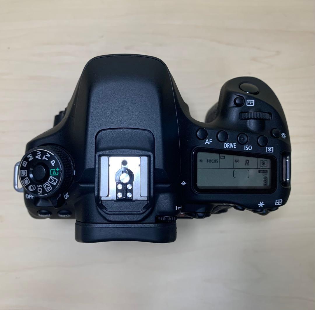 （中古品） EOS 80D EF-S18-135 IS USM レンズキット