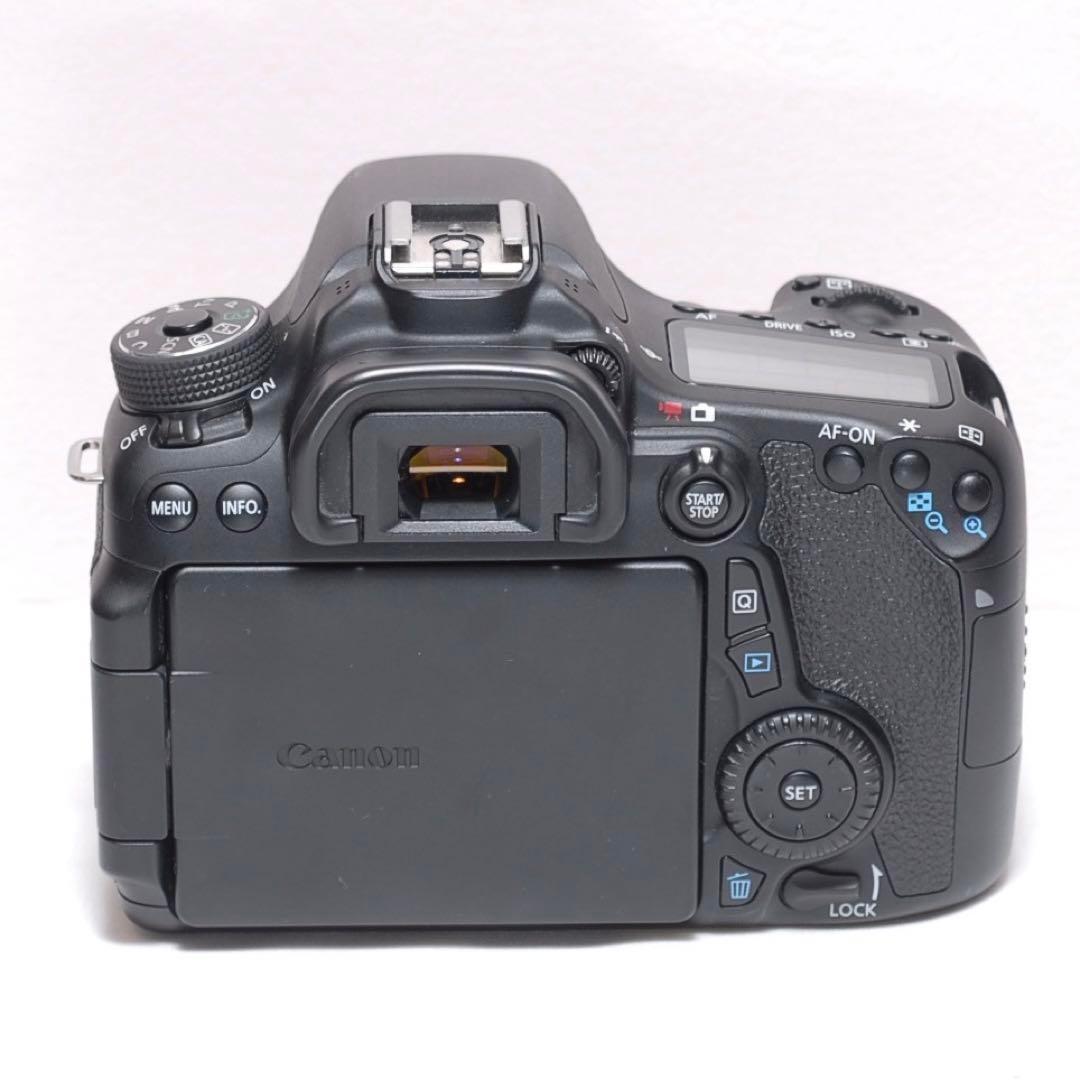 迫力の超望遠レンズ✨Canon EOS 70D✨ダブルレンズ✨バッテリー2個