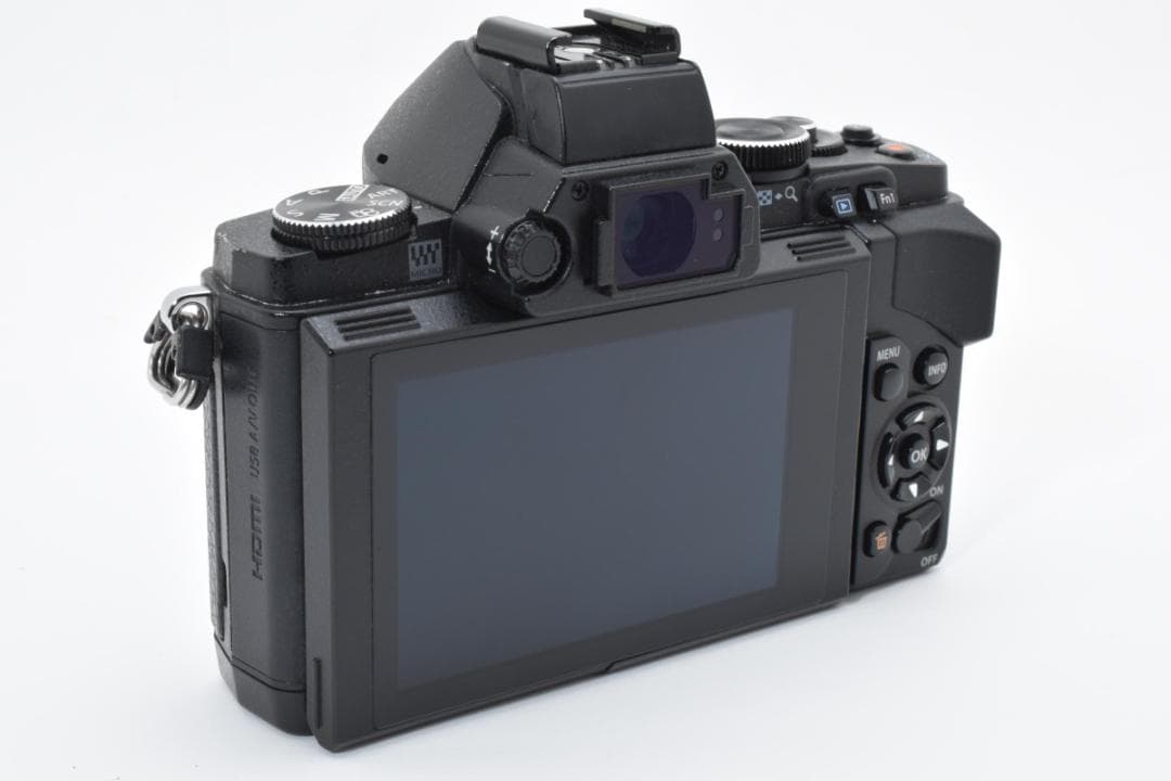 ジャンク◆OLYMPUS OM-D E-M5 バッテリー充電器フラッシュ@c45