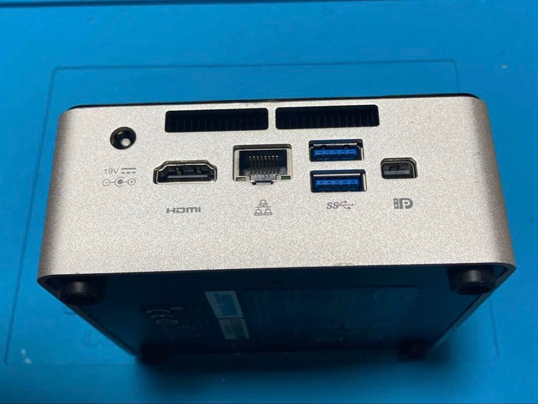 miniPC　intel NUC6 Core i3 Windows11 25H2