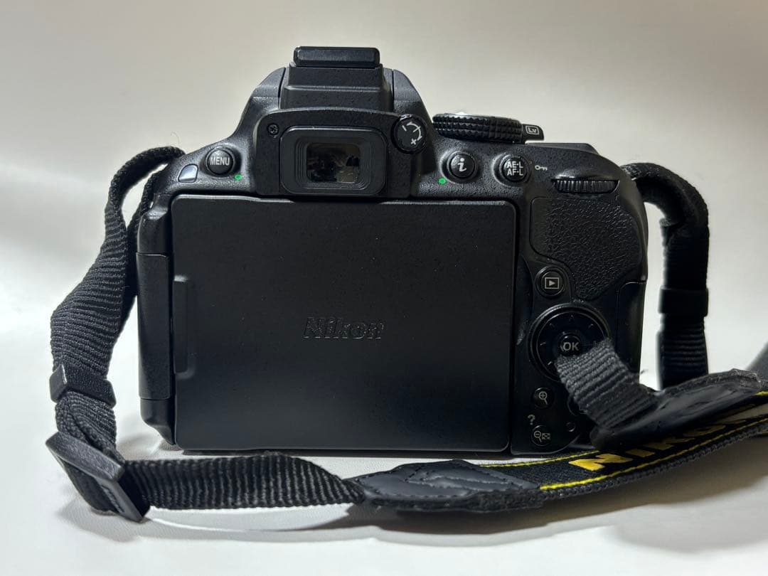 ニコンD5300本体+55-200mmズームレンズセット