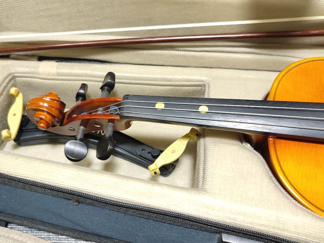 SUZUKI バイオリンNo.210 4/4 2014年