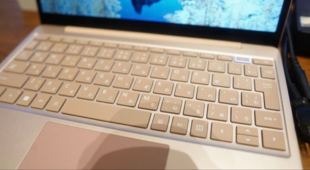 Surface laptop go2 サンドストーン(ピンク)