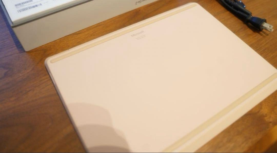 Surface laptop go2 サンドストーン(ピンク)