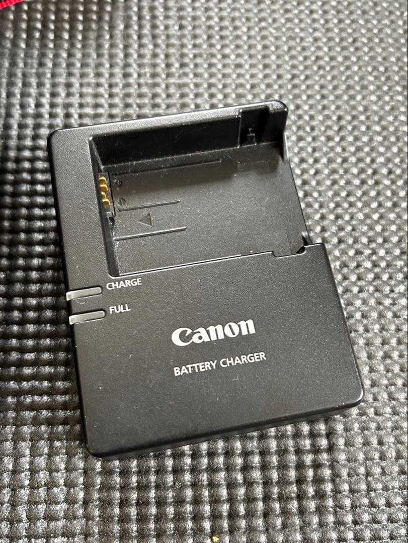 Canon EOS Kiss X6i 18-55 IS II 充電器付