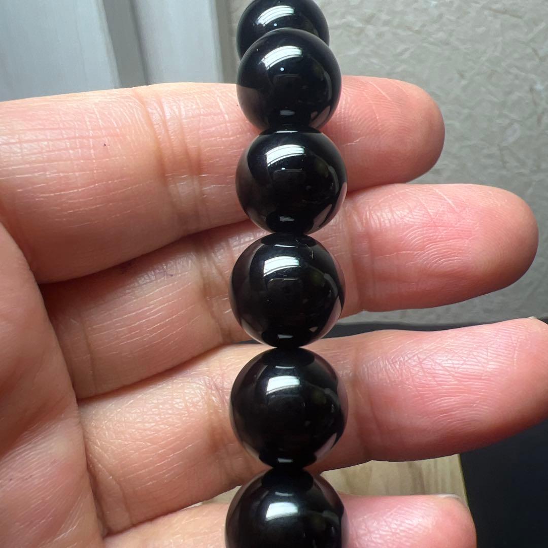 魔除けの王様　モリオンブレスレット