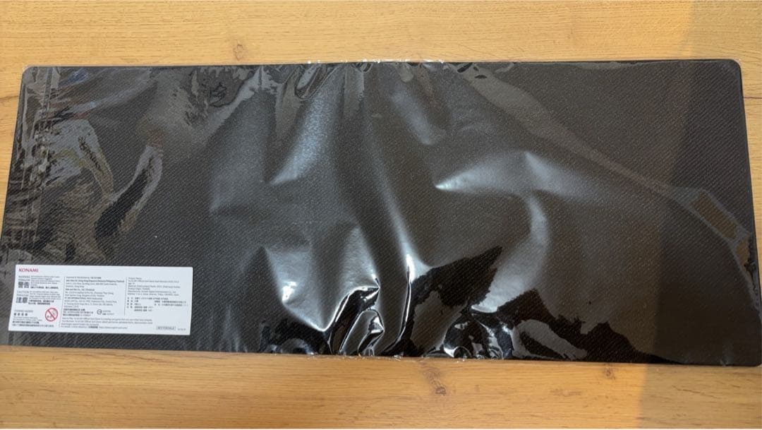 佚楽の堕天使　ハーフサイズ　プレイマット　公式品　未開封