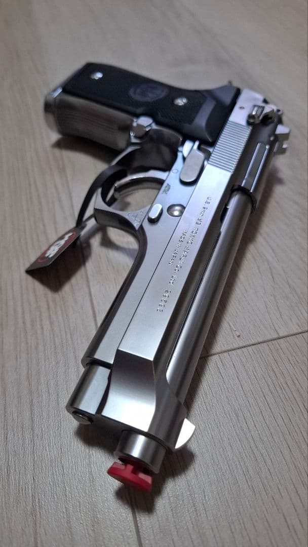 極上美品　東京マルイ　M92F　クロームメッキモデル　IONX仕様　ガスガン