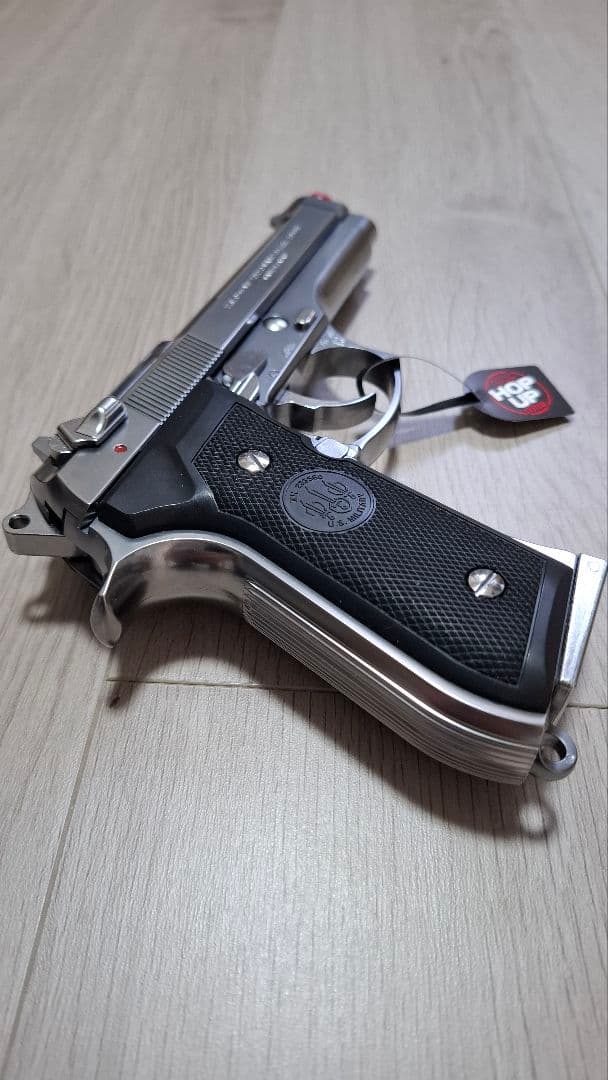 極上美品　東京マルイ　M92F　クロームメッキモデル　IONX仕様　ガスガン